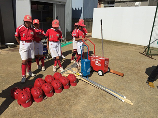 �ʐ^�F���䌧���N���q�\�t�g�{�[���`�[���ژ^����